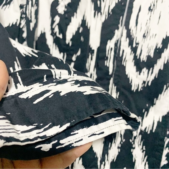 CHICO'S white and black hidden hook eye closure blazer size Large/12 - Picture 5 of 8